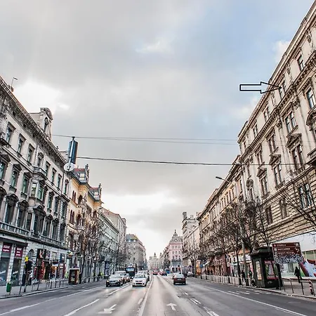 Apartament In *