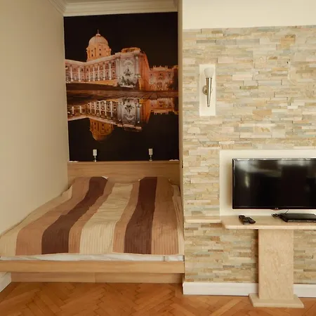 Apartament In *