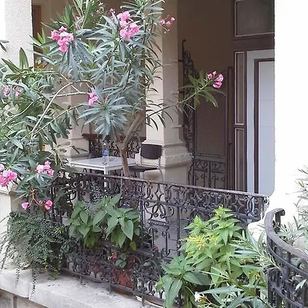 Apartament In *