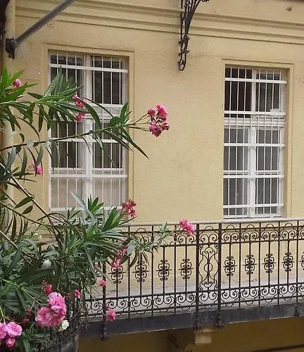 Apartamento In *